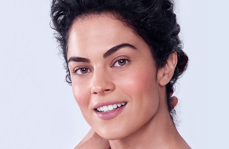 Vitamina C: os benefícios para a pele do rosto | Natura Brasil